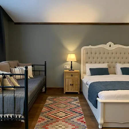 Loka Hotel 3*